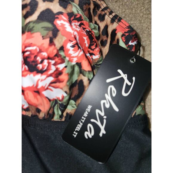 Rekita Ladies tankini swim top Black leopard and rose print size M - Picture 3 of 4